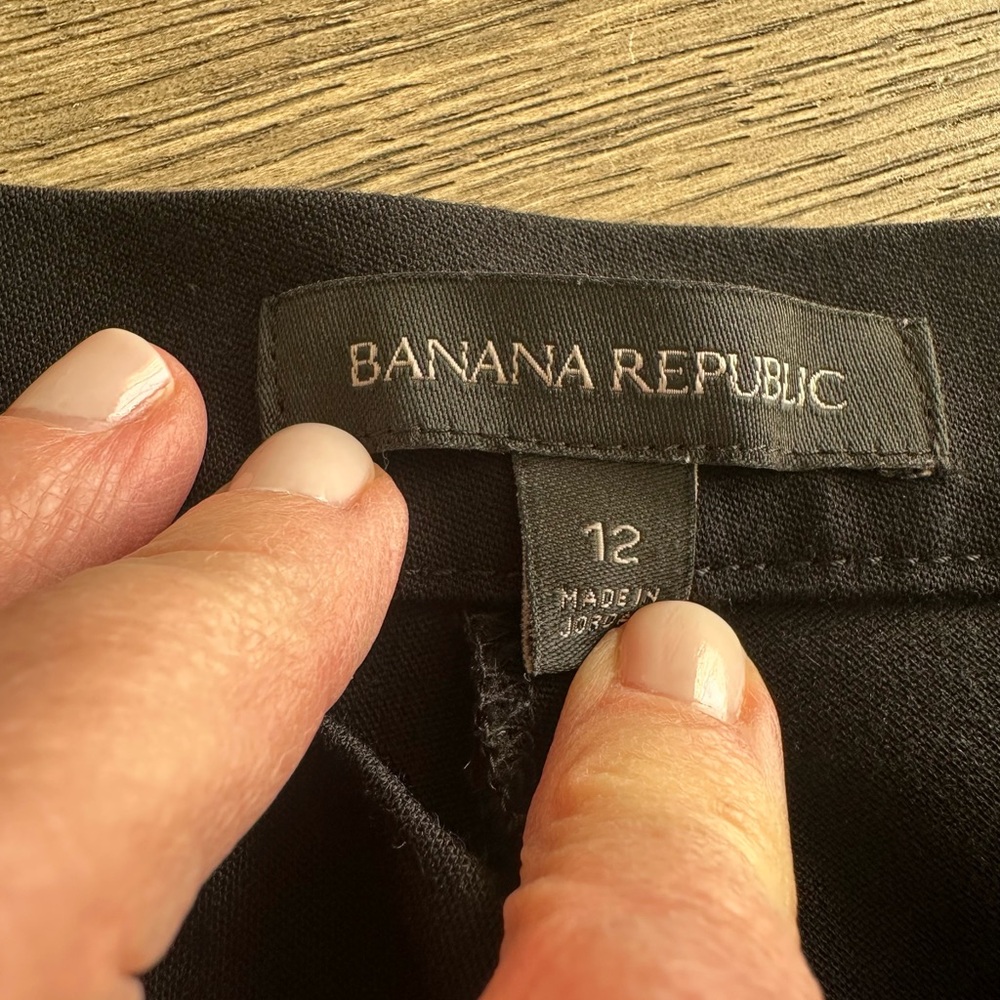 Banana Republic Women's Black Skinny Pants - Picture 4 of 4